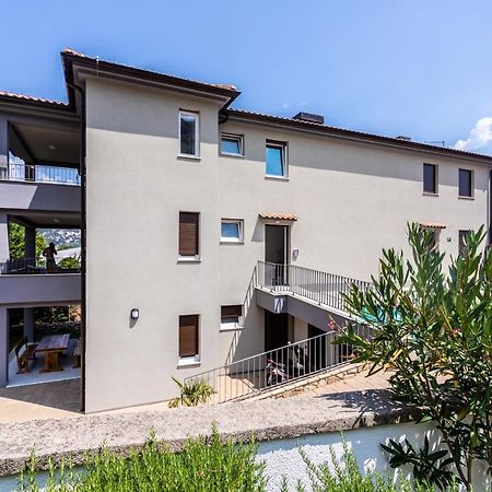 Apartments Vugrinec With Terrace Baška Extérieur photo